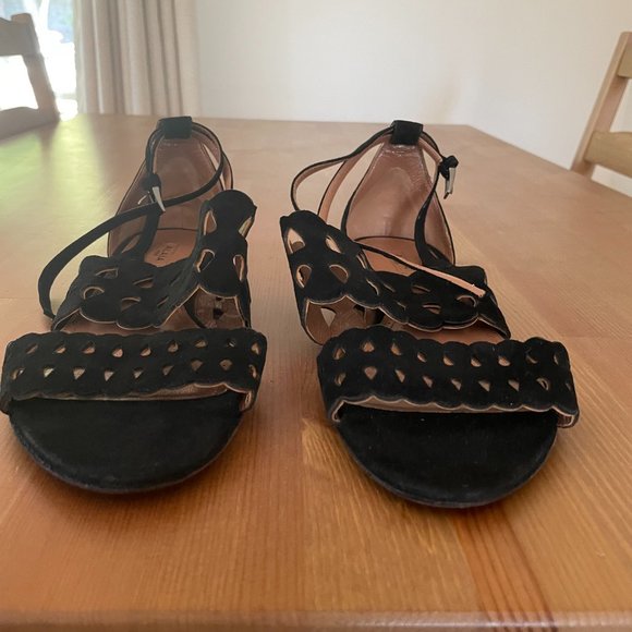 NWOB Alaia Paris Black Suede Laser Cut Eyelet Gladiator Sandals, Size 38.5 - Picture 5 of 7